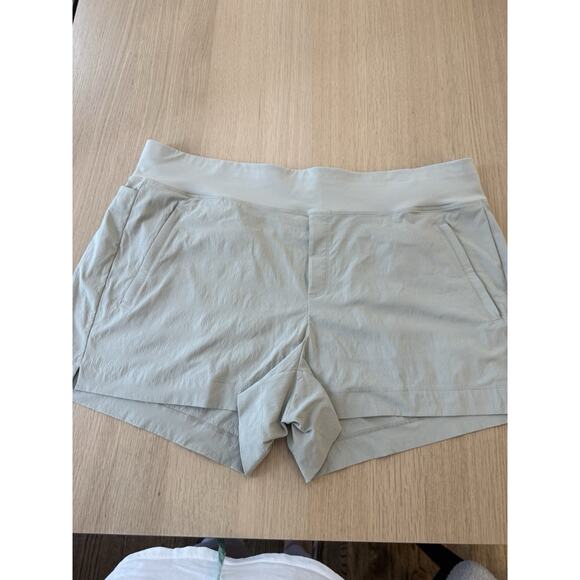 Athleta Trekkie North Pull On Shorts Size 22 Hiking Athletic - Picture 3 of 11
